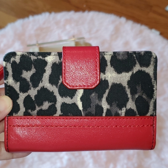 Coach Accessories - NWOT COACH WALLET